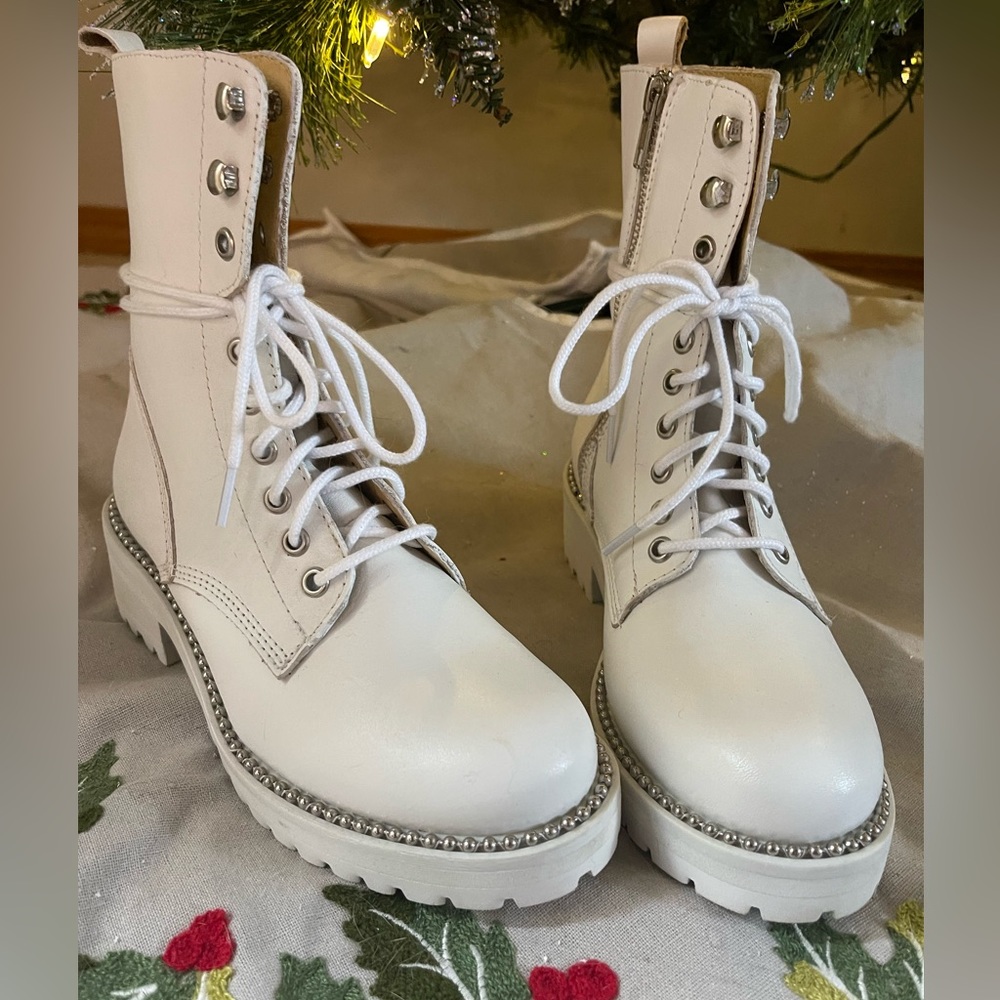 NWOT Aqua Leather White Lace Uo Combat Boots size 8